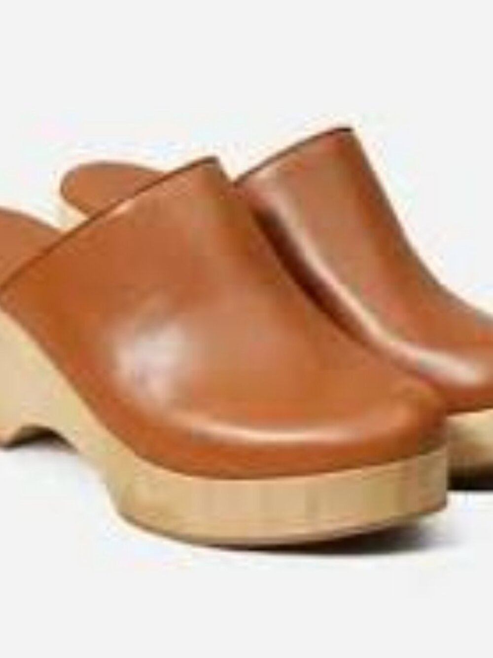 ✨ Everlane Cognac Leather Clogs with Wooden Platform ✨